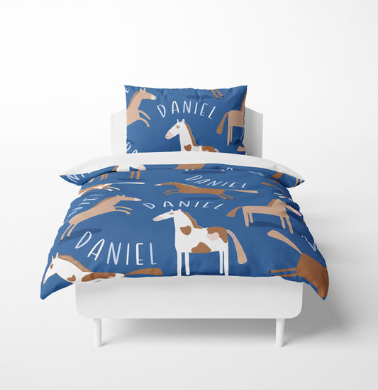 BLUE HORSE BEDDING